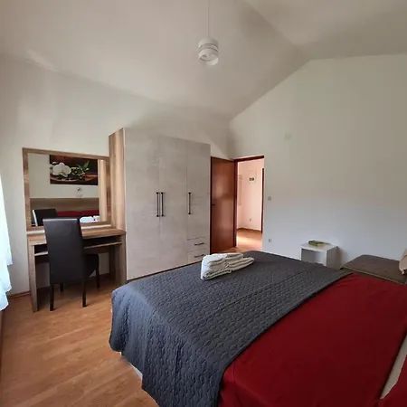 Angela Apartment *