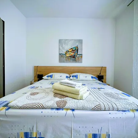 Angela Apartment *