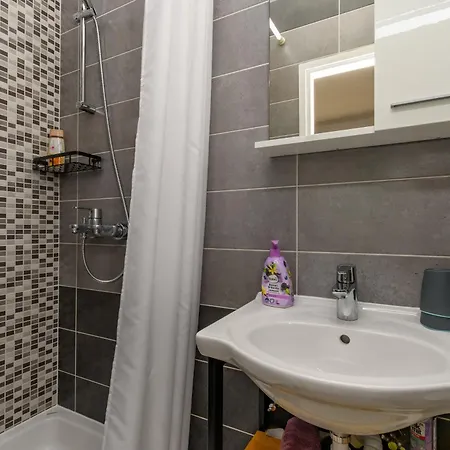 Angela Apartment