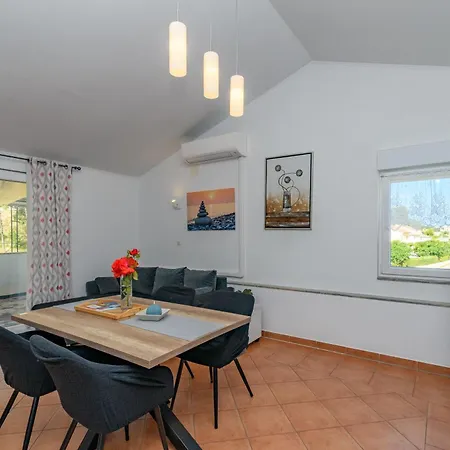 Angela Apartment
