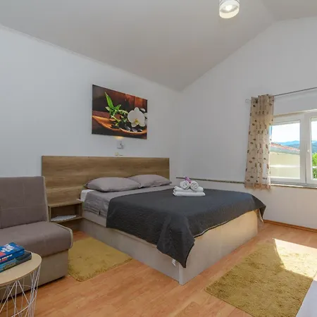 Apartment Angela Supetarska Draga