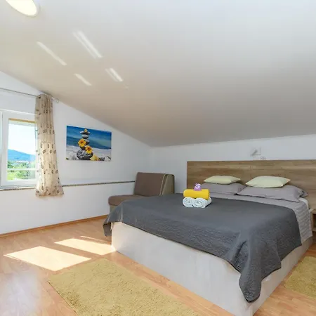 Angela Apartment *