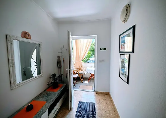 Angela Apartment